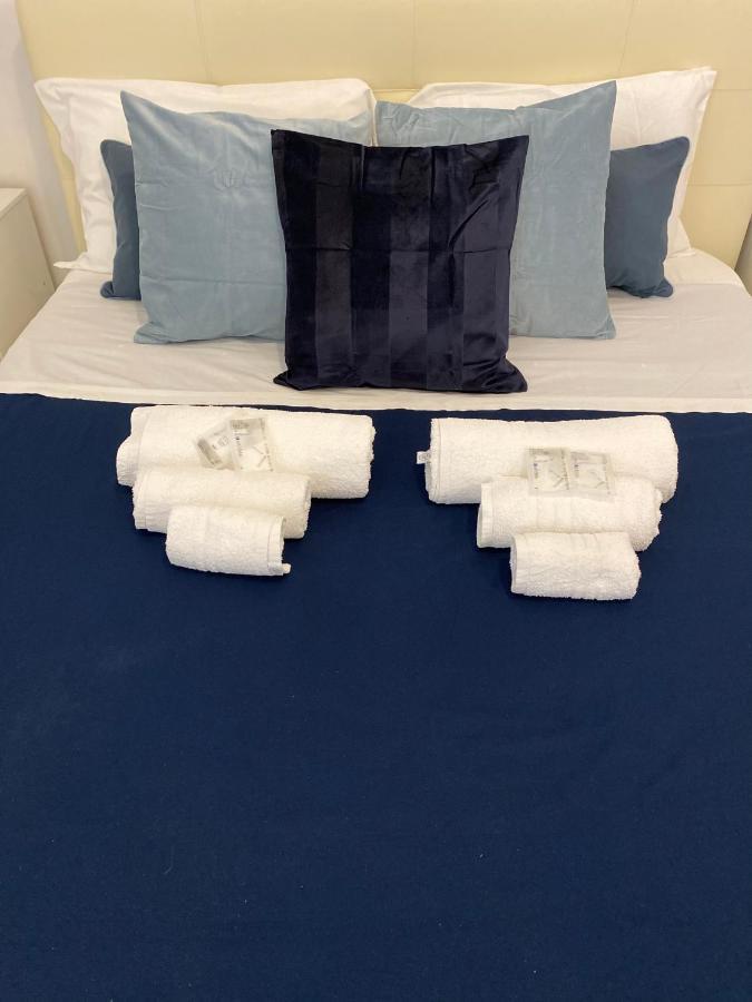 Domus Luigi Leone II Bed & Breakfast Naples Exterior photo